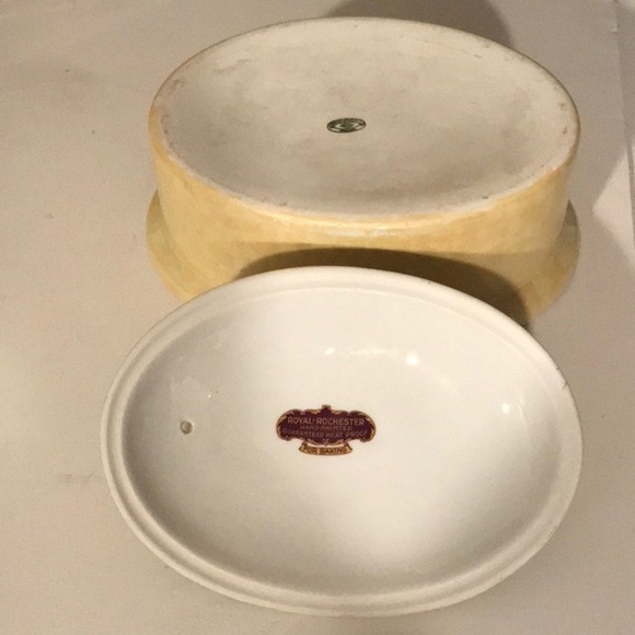 Yellow lidded Royal Rochester 50’s Stoneware Casserole Yellow Opalescent - Picture 12 of 16